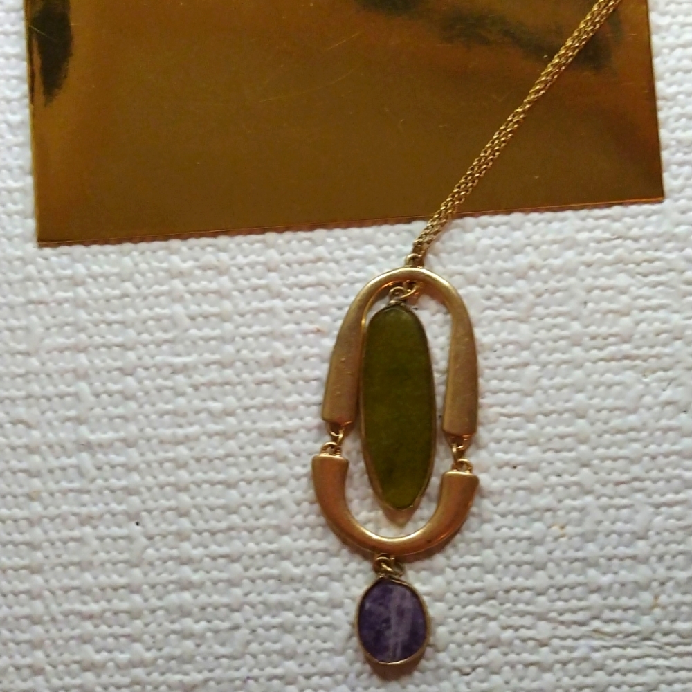 One women's long necklace